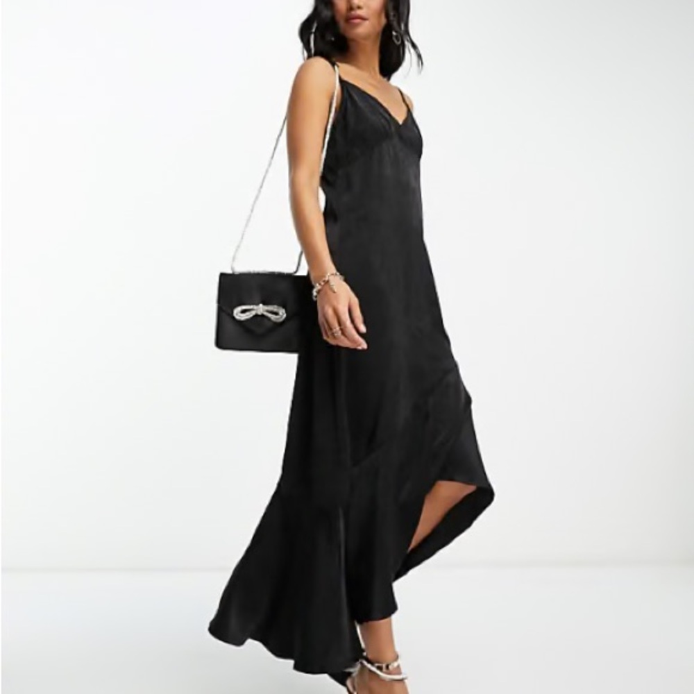 ✨💖HP💖✨ VILA Satin Black High Low Flounce Hem Midi Dress